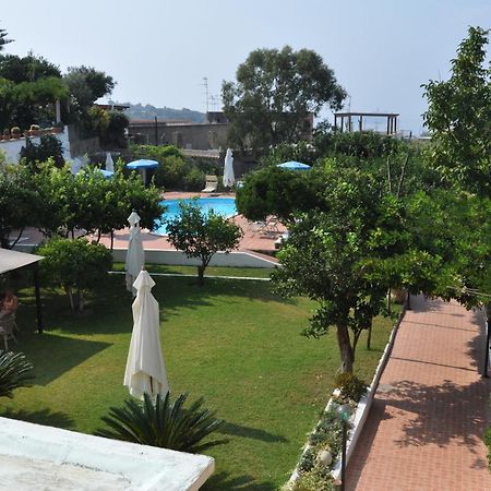 Hotel Savoia Procida Buitenkant foto