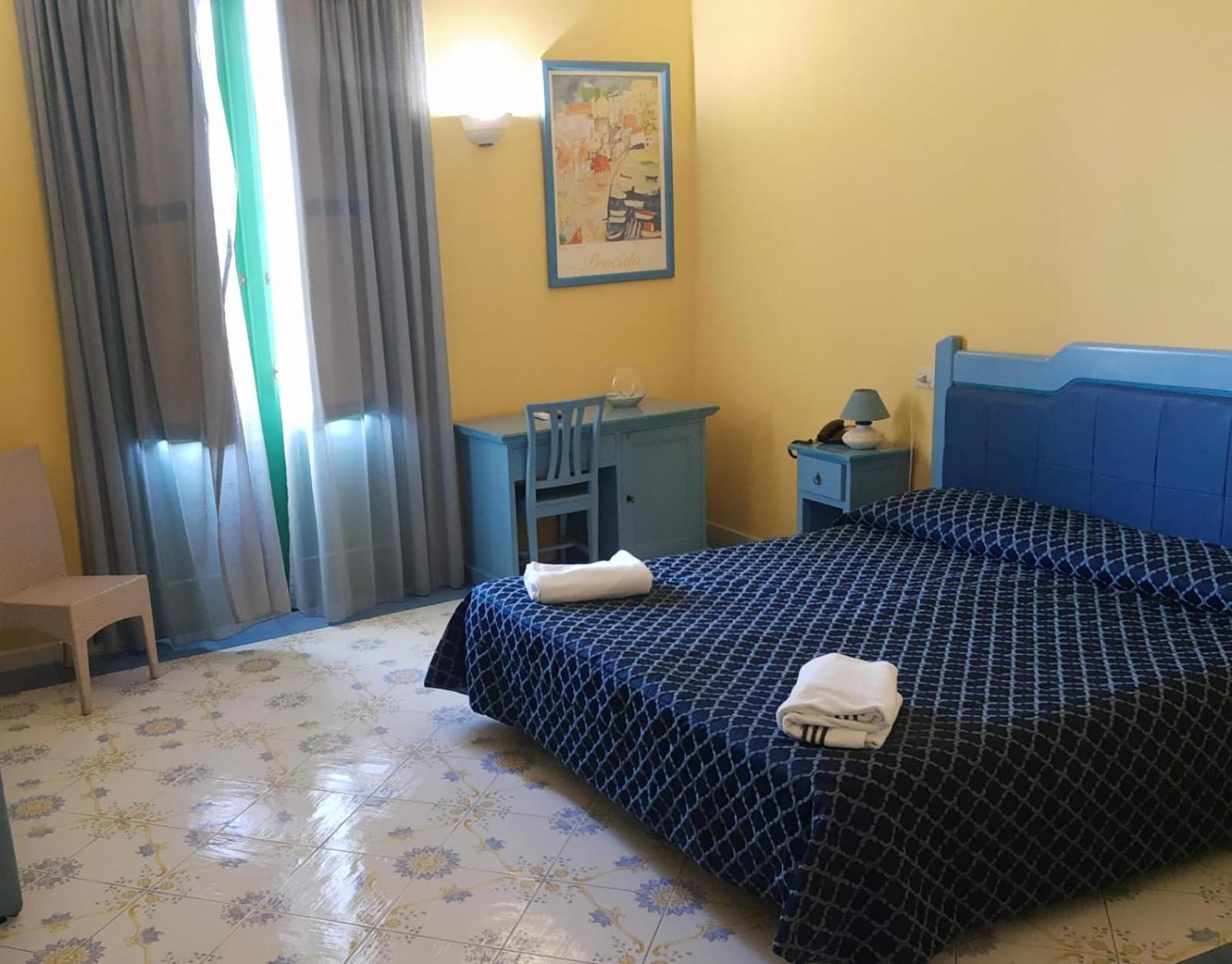 Hotel Savoia Procida Buitenkant foto