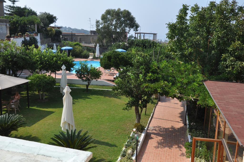 Hotel Savoia Procida Buitenkant foto